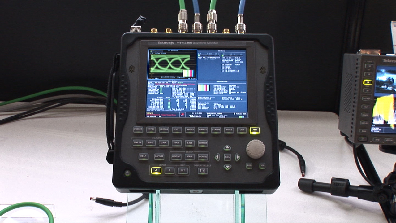 WFM2300 model, compact 3G/HD/SD-SDI waveform monitor
