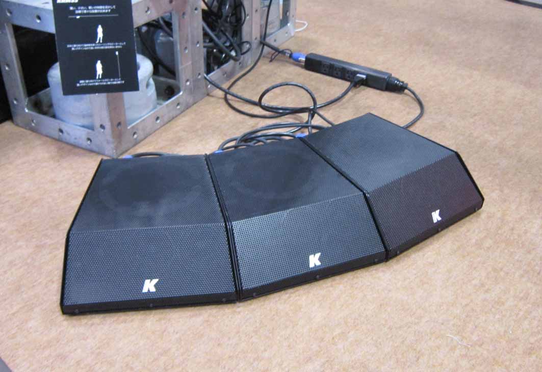 K-arrayのポータブルパワードウェッジ「KRM33」