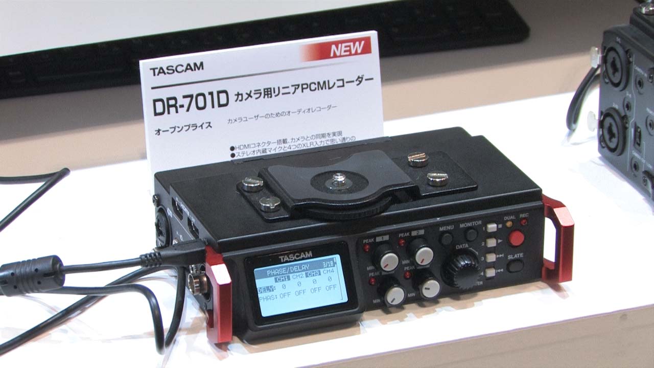 DR-701D audio recorder for cameras