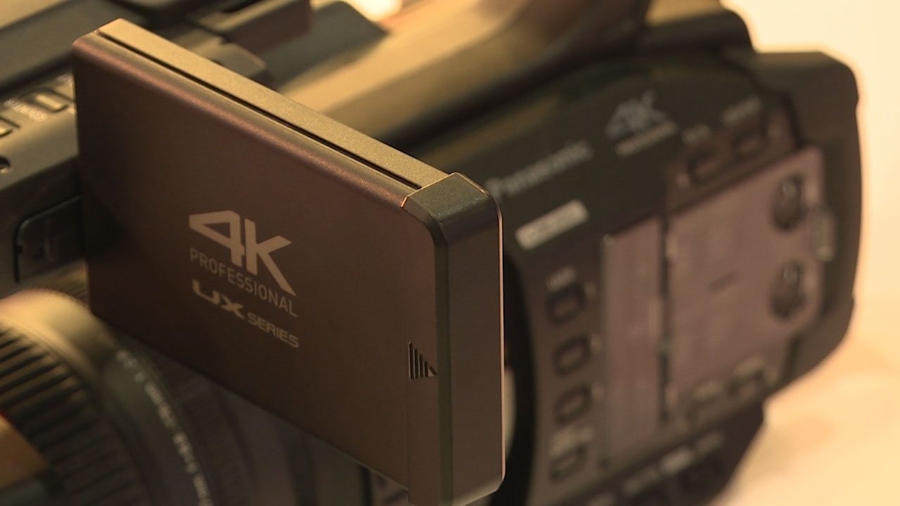 AG-UX180 4K memory card/camcorder