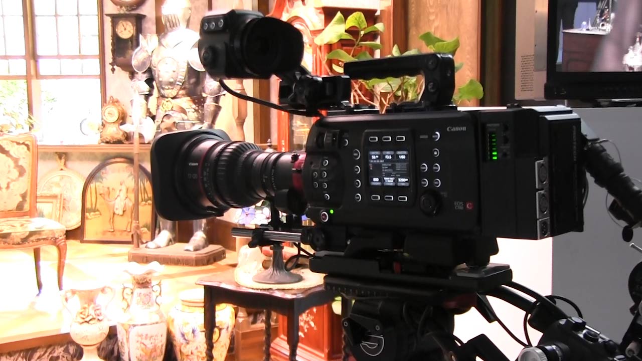 EOS C700