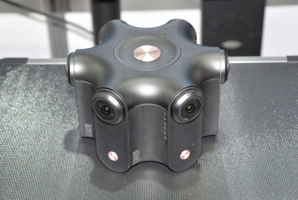 The Kandao Obsidian R, an 8K stereoscopic 360 camera, displayed by Jouer