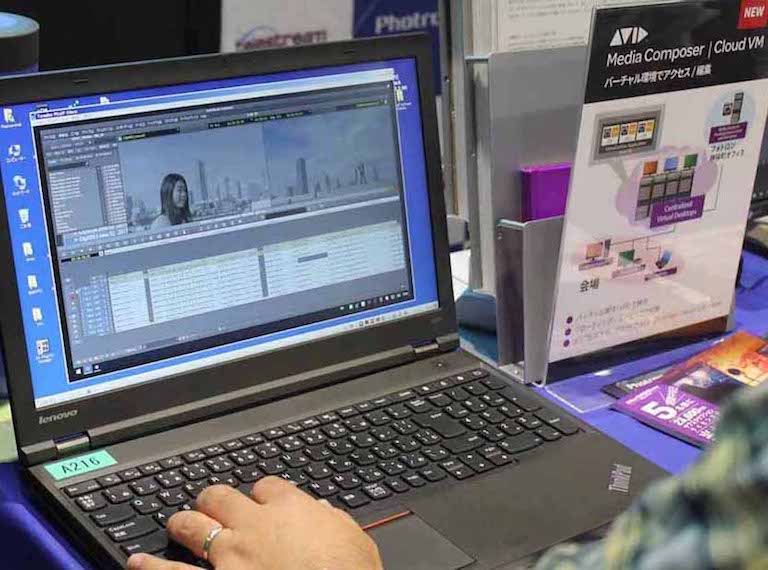 フォトロンはクラウド上のAVID Mediacomposerを、会場のクライアントPCで操作する体験デモ