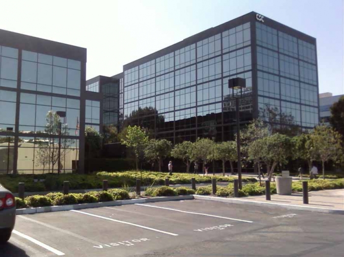 ロサンゼルス国際空港のすぐ南側にあるエルセグンド市にある自社ビル。2010年５月に移転したばかりだった